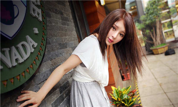 蒙自想找一个女性生孩子给报酬-｛找个女人生孩子多少钱｝
